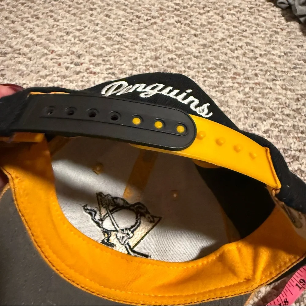 Pittsburg Penguins NHL Zephyr Adjustable Embroidered Ball Cap Hat KIDS